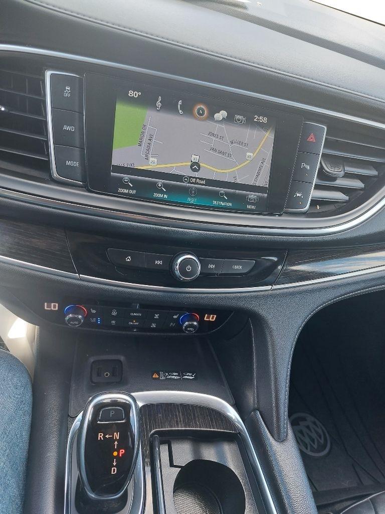 Buick Enclave photo 11