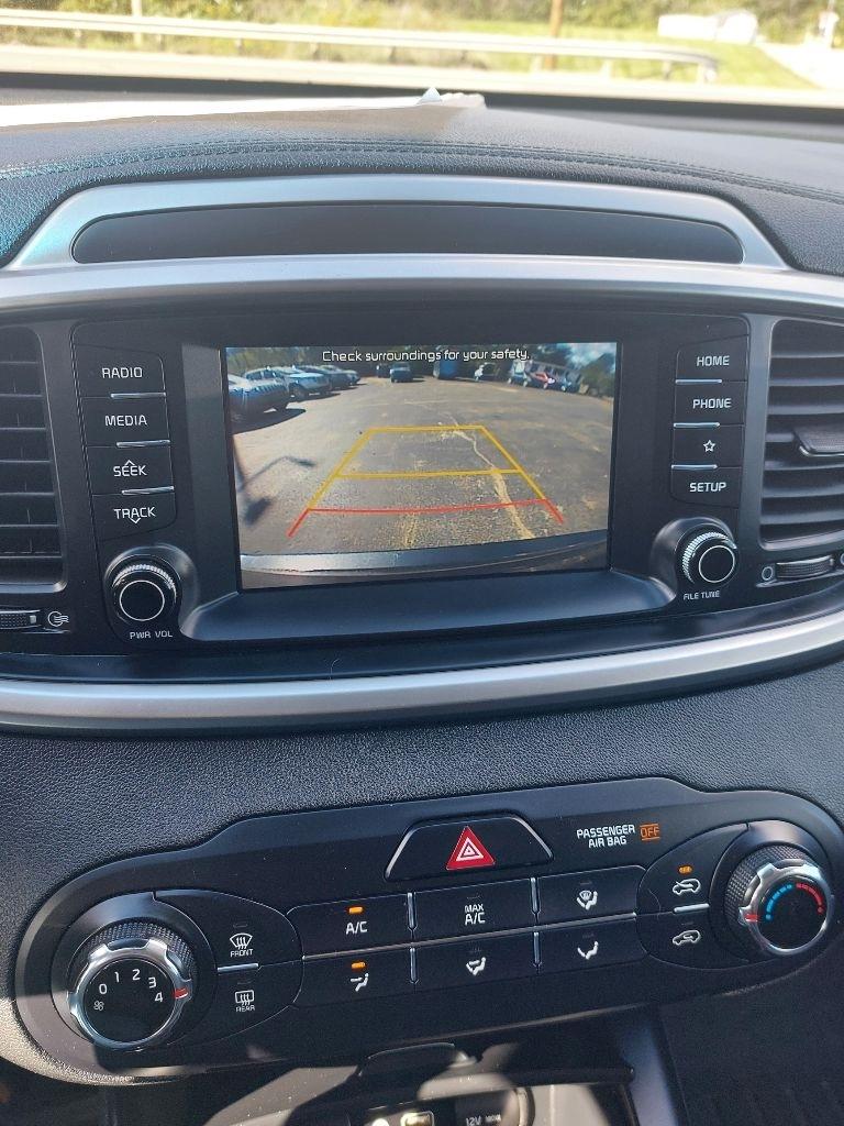 Kia Sorento photo 2