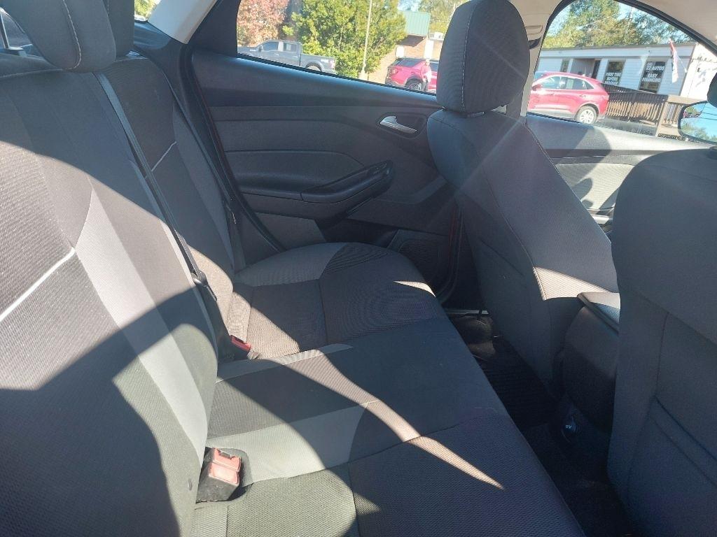 Ford Focus photo 3
