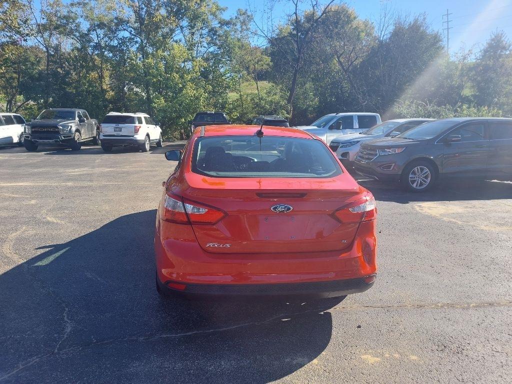 Ford Focus photo 4