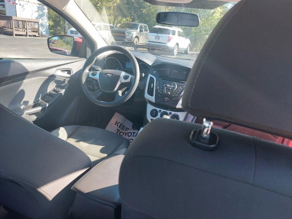Ford Focus photo 6