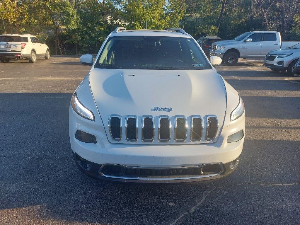 Jeep Cherokee photo 8