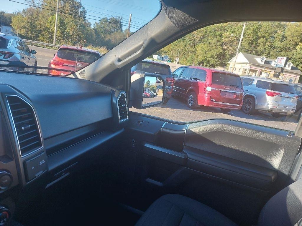 Ford F-150 photo 11