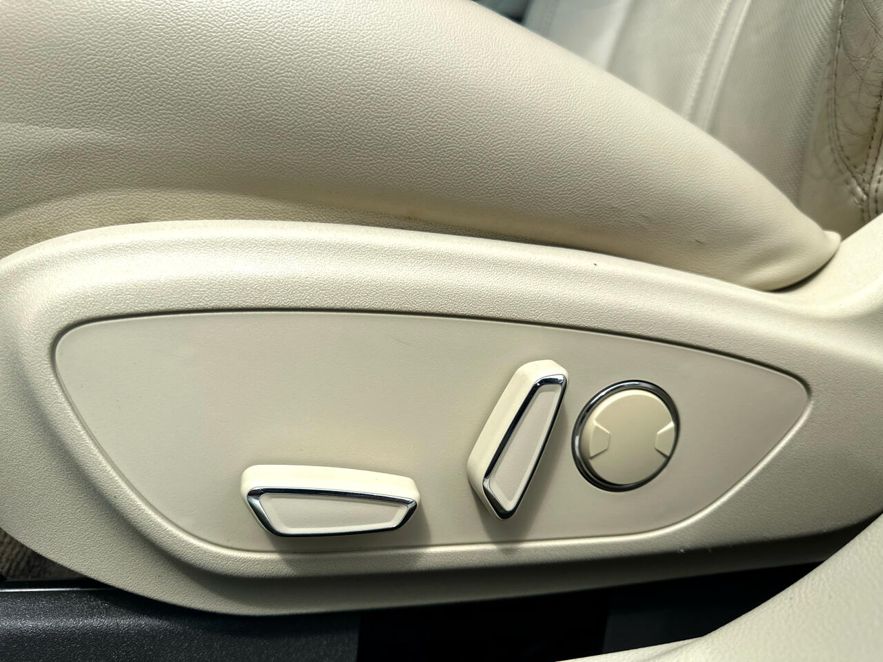 Lincoln MKZ 4D Sedan AWD 2014 Lincoln MKZ 4D Sedan AWD 2014