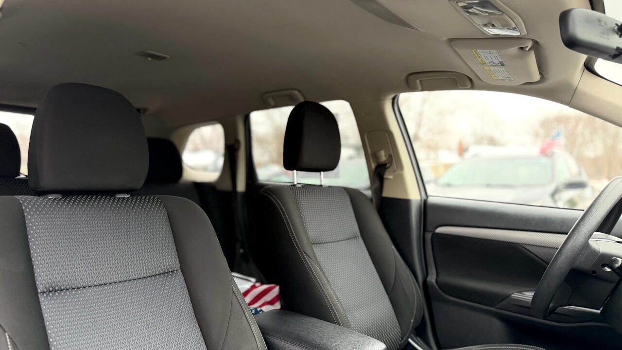 Mitsubishi Outlander ES AWD 2018