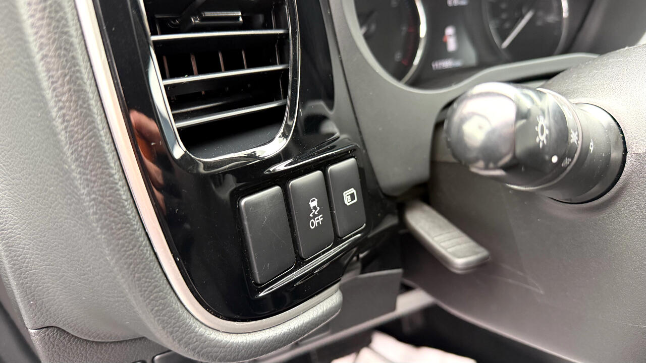 Mitsubishi Outlander ES AWD 2018