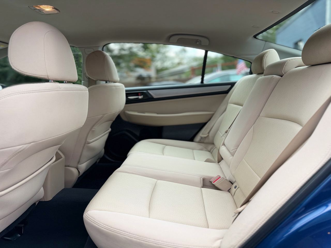 2016 Subaru Legacy 2.5i Premium photo 2