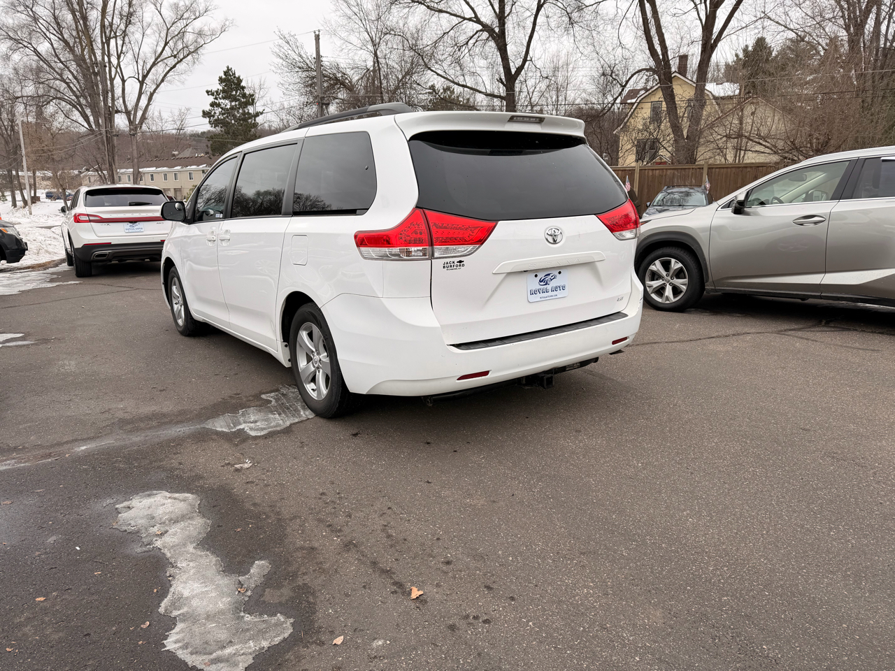 Toyota Sienna  2012
