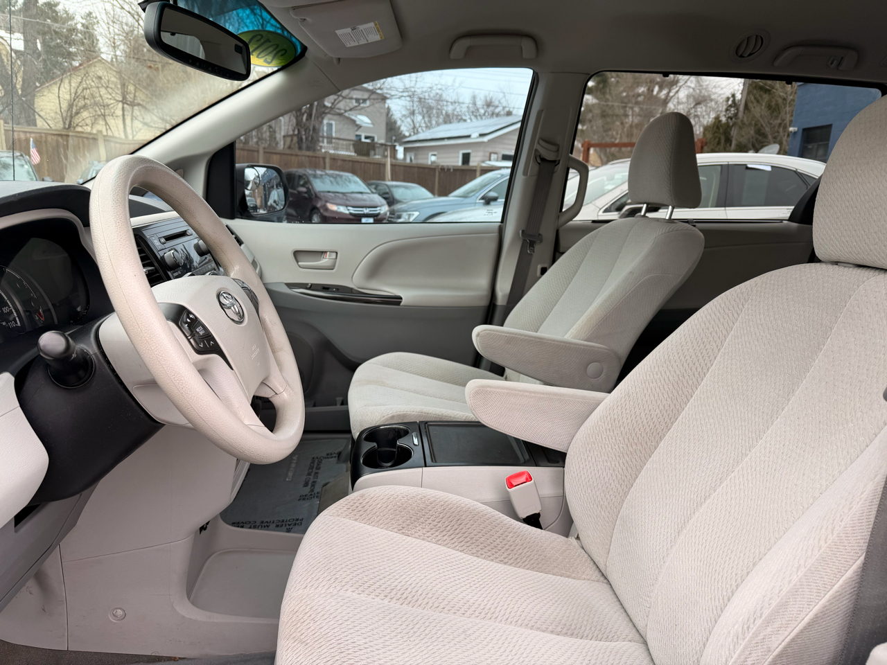 Toyota Sienna  2012