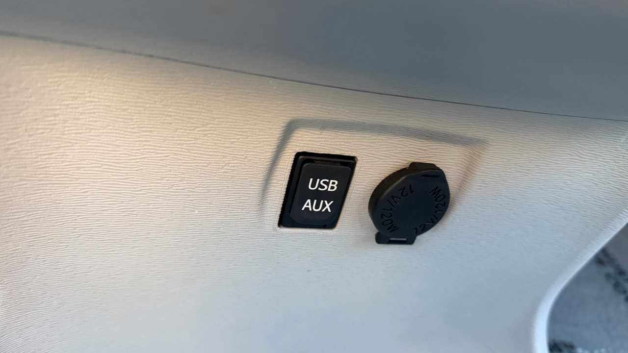 Toyota Sienna LE 2012