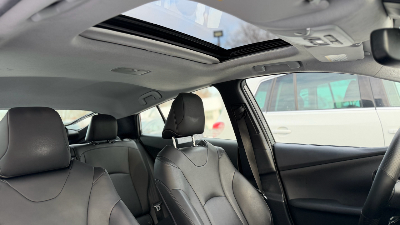 Toyota Prius Four 2017