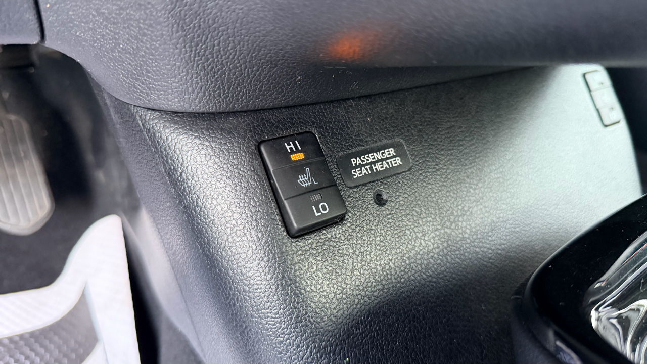 Toyota Prius Four 2017