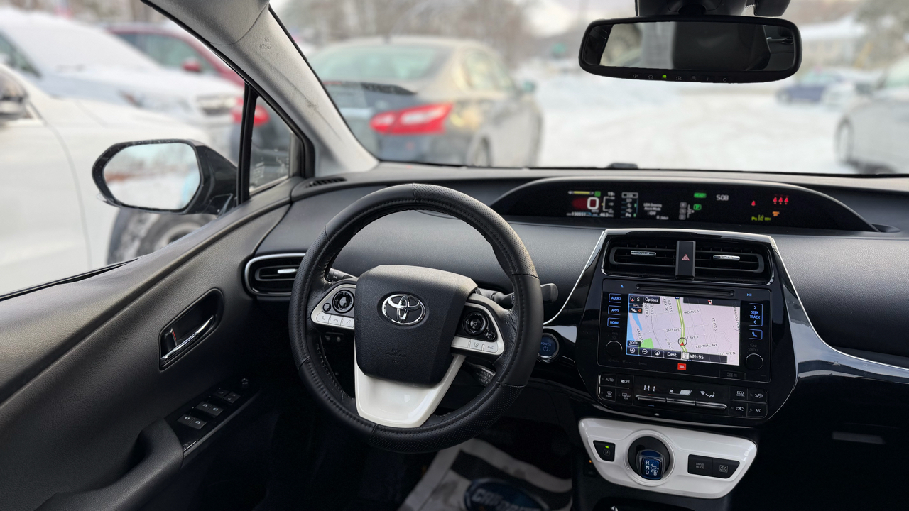 Toyota Prius Four 2017