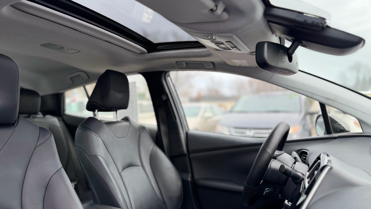 Toyota Prius Four 2017