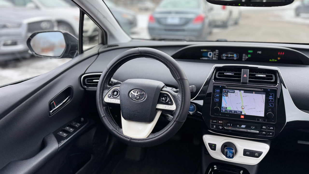 Toyota Prius Four 2017