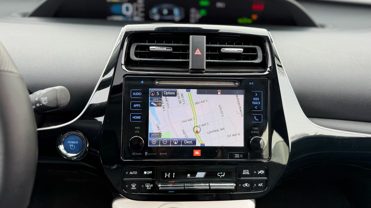 Toyota Prius Four 2017