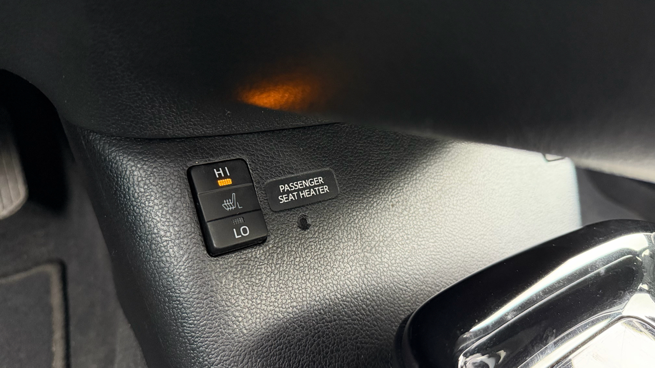 Toyota Prius Four 2017