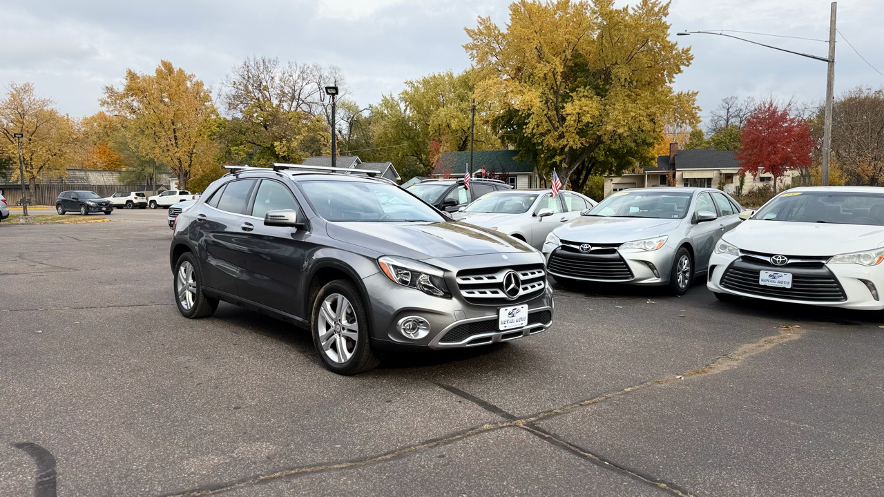 Mercedes-Benz GLA-Class  2018 Mercedes-Benz GLA-Class  2018