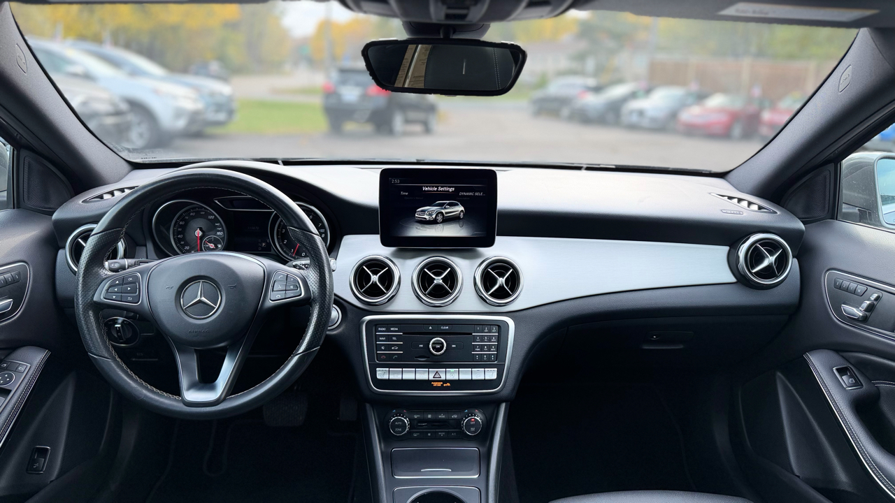 Mercedes-Benz GLA-Class  2018 Mercedes-Benz GLA-Class  2018