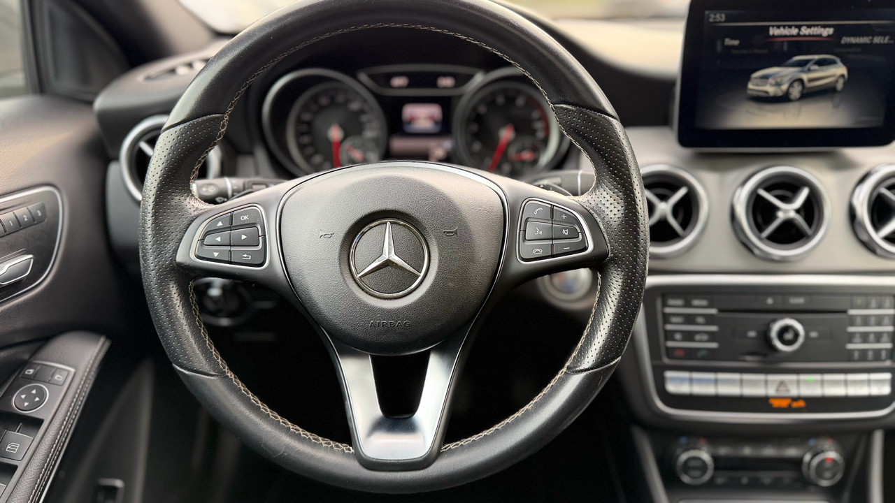 Mercedes-Benz GLA-Class  2018 Mercedes-Benz GLA-Class  2018