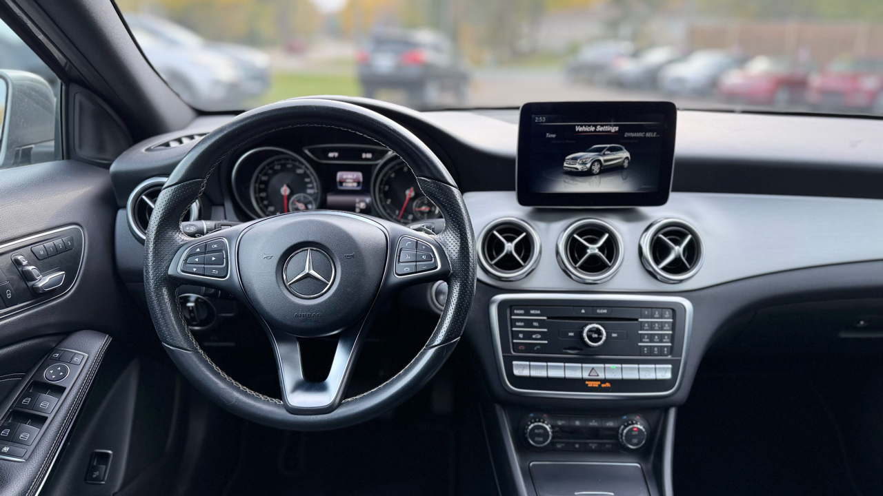 Mercedes-Benz GLA-Class  2018 Mercedes-Benz GLA-Class  2018