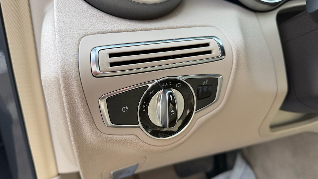 Mercedes-Benz C-Class  2015