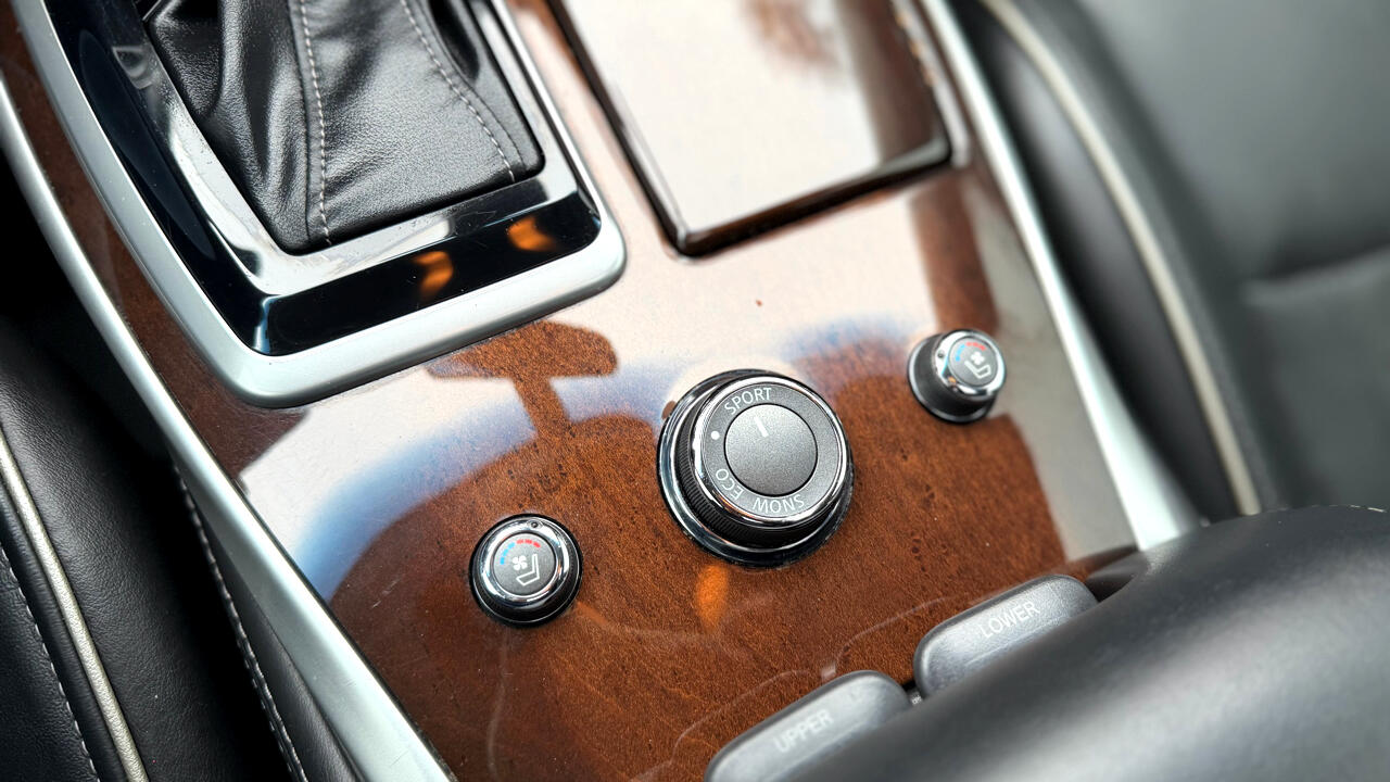 Infiniti QX60 4D SUV AWD 2016