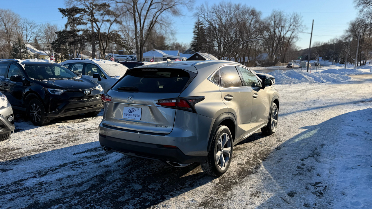 Lexus NX 200t  2017