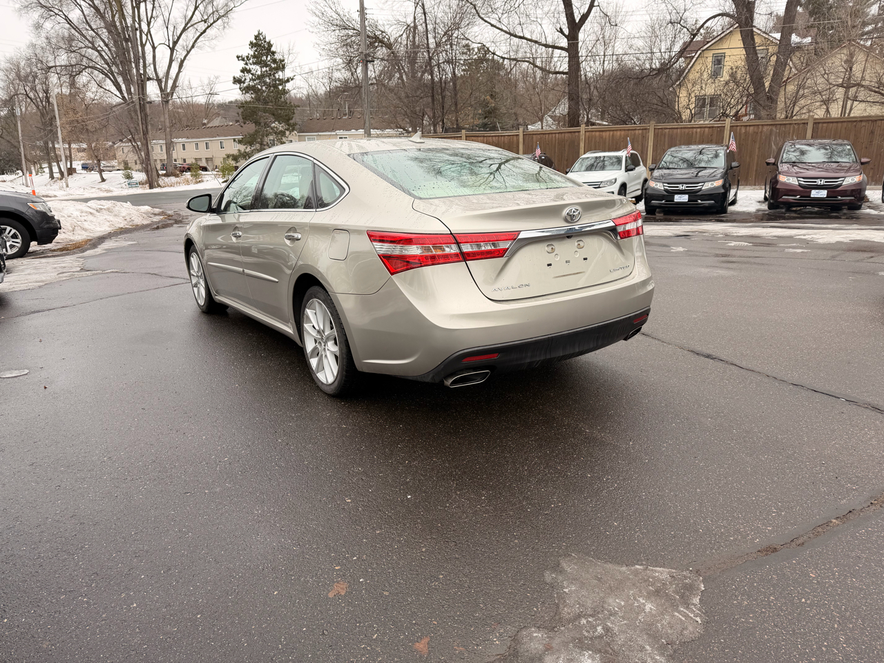 Toyota Avalon  2015