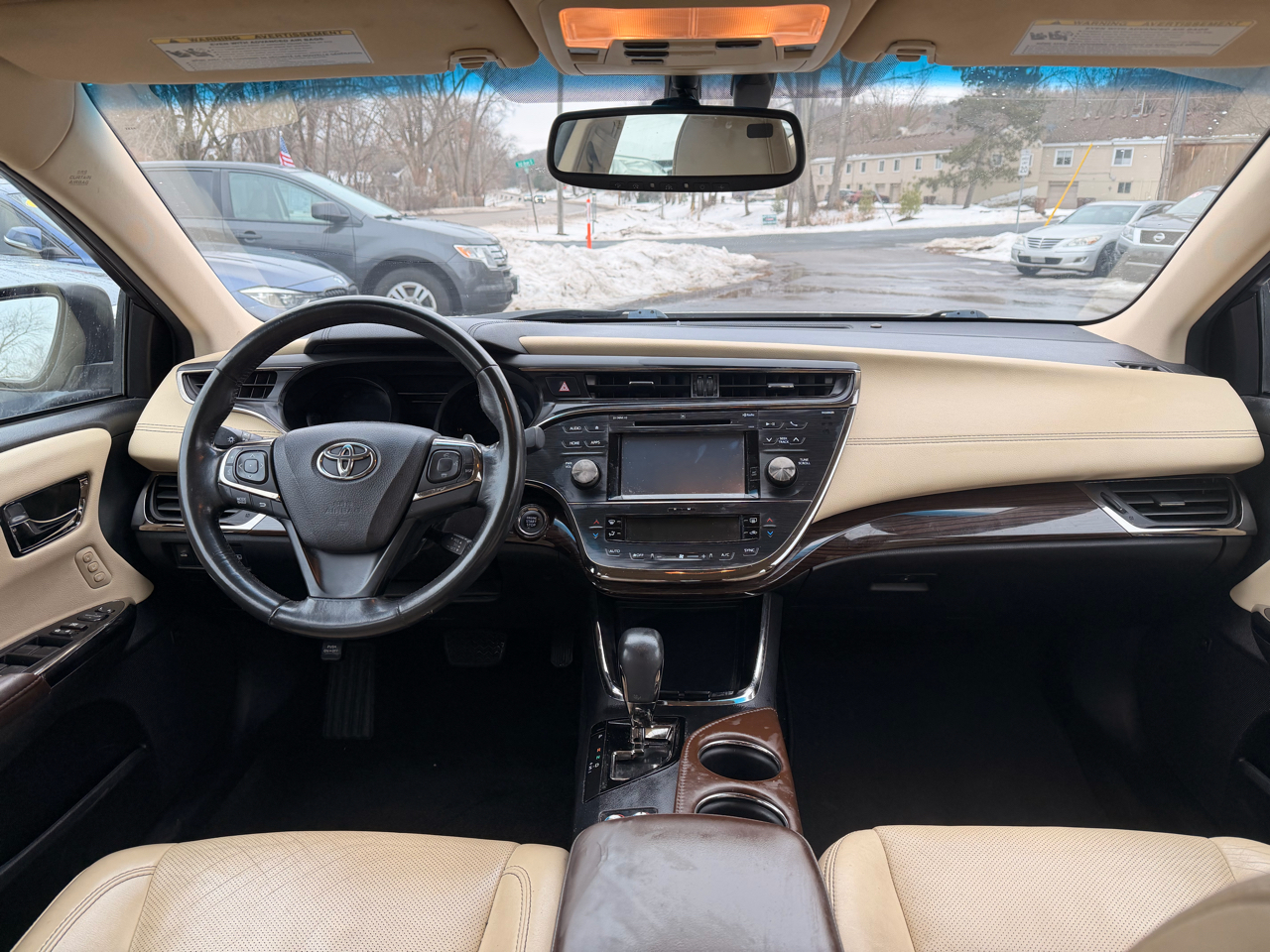 Toyota Avalon  2015