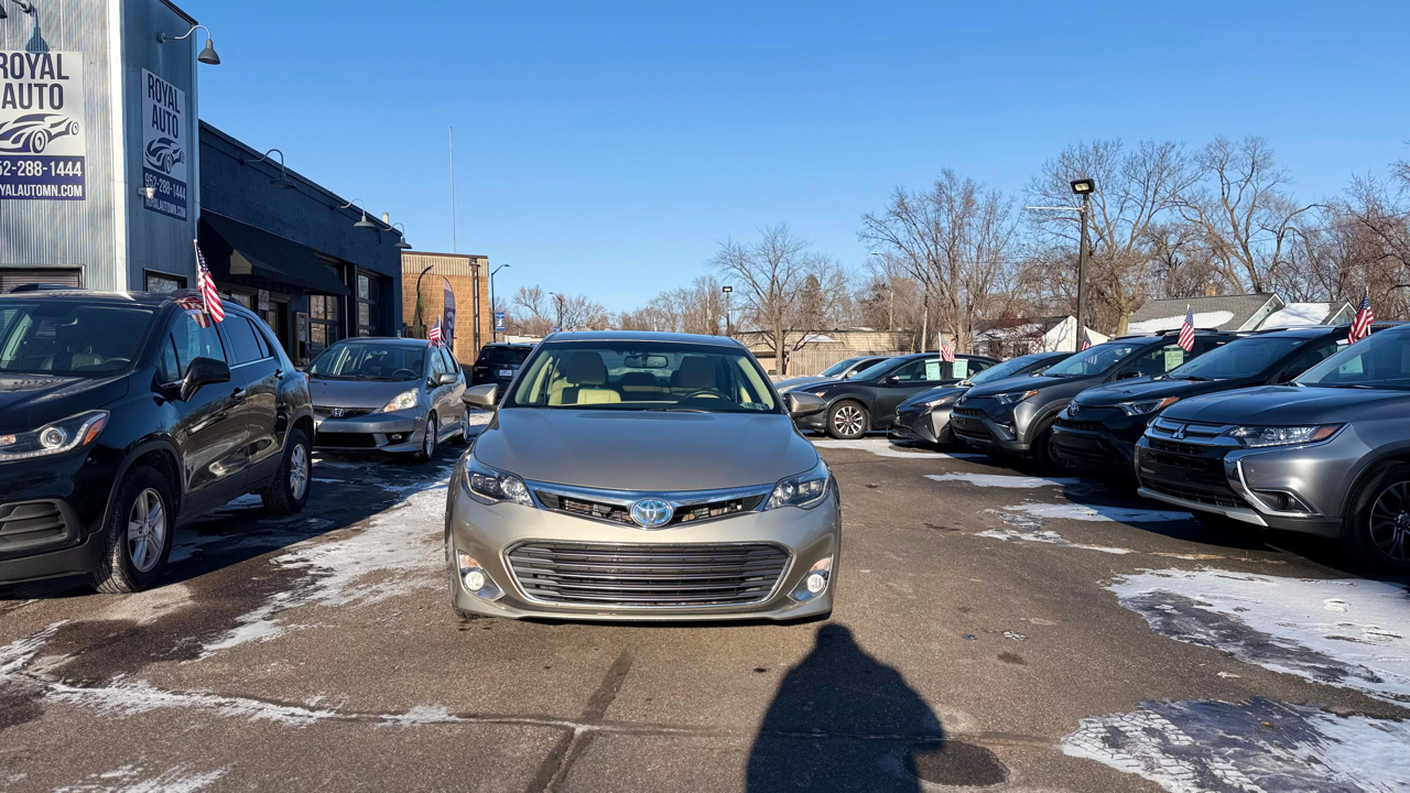 Toyota Avalon Hybrid  2015
