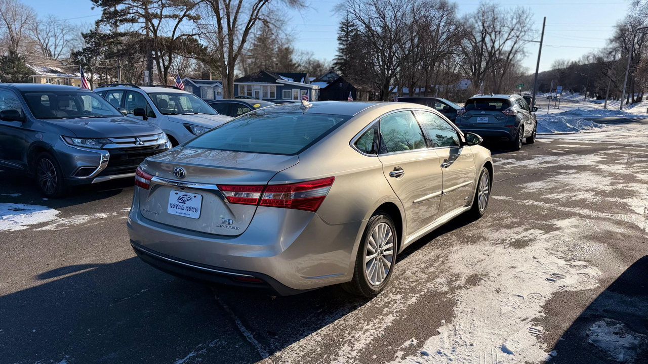 Toyota Avalon Hybrid  2015