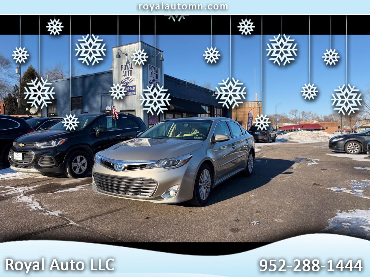 Toyota Avalon Hybrid  2015