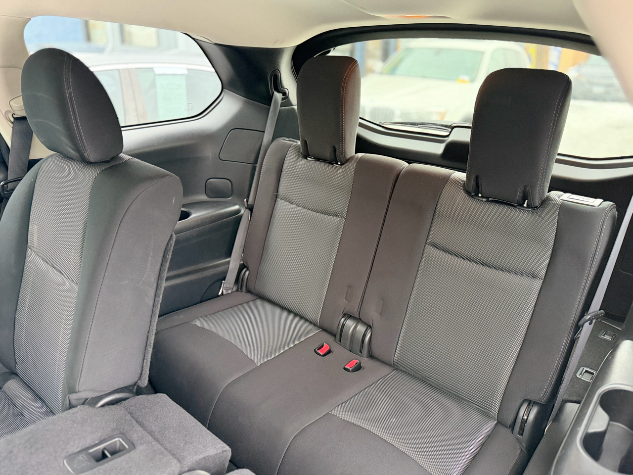 Nissan Pathfinder SV 2017