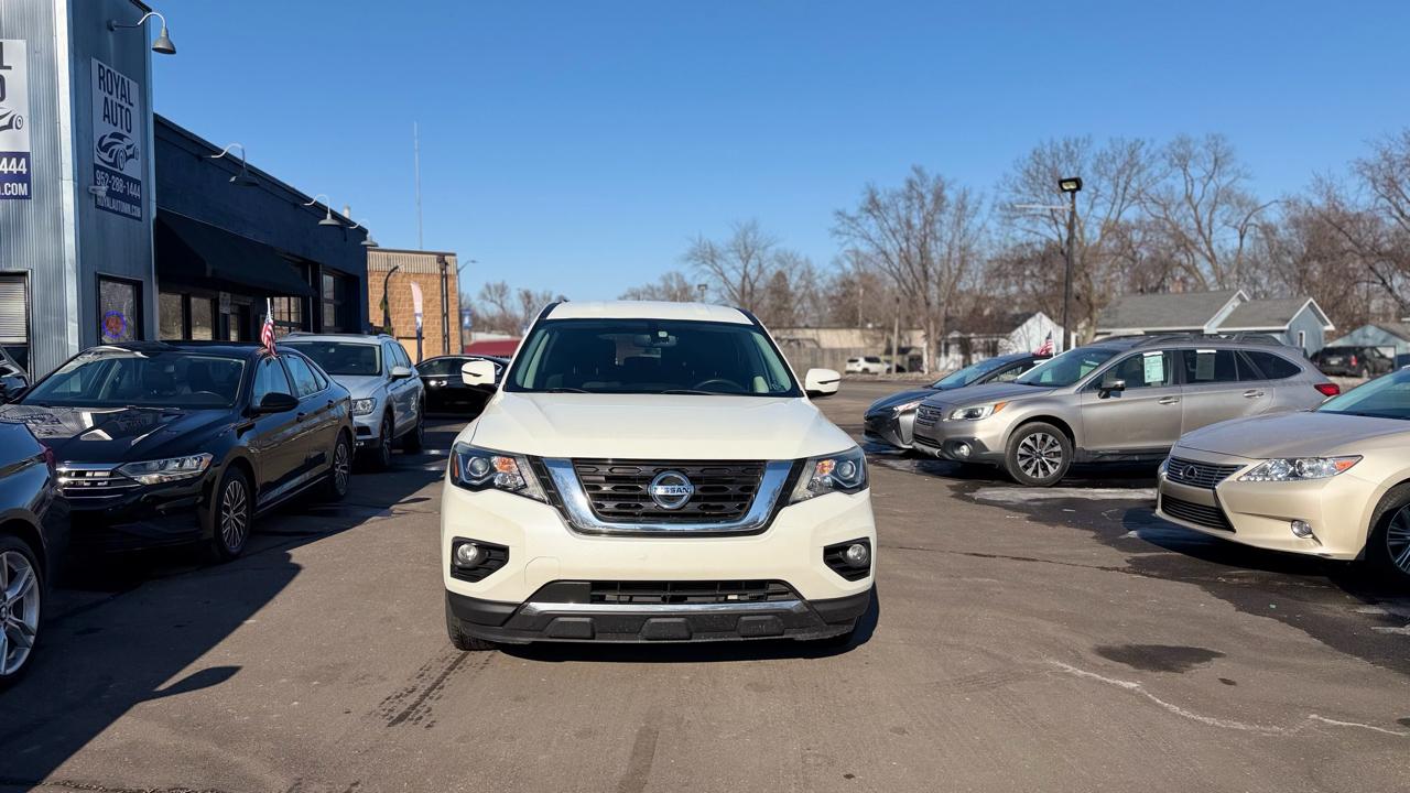 Nissan Pathfinder SV 2017