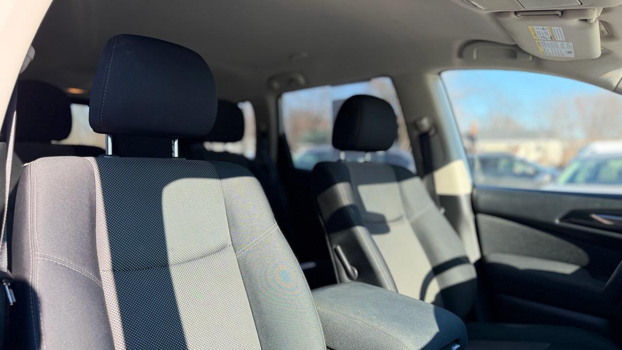 Nissan Pathfinder SV 2017