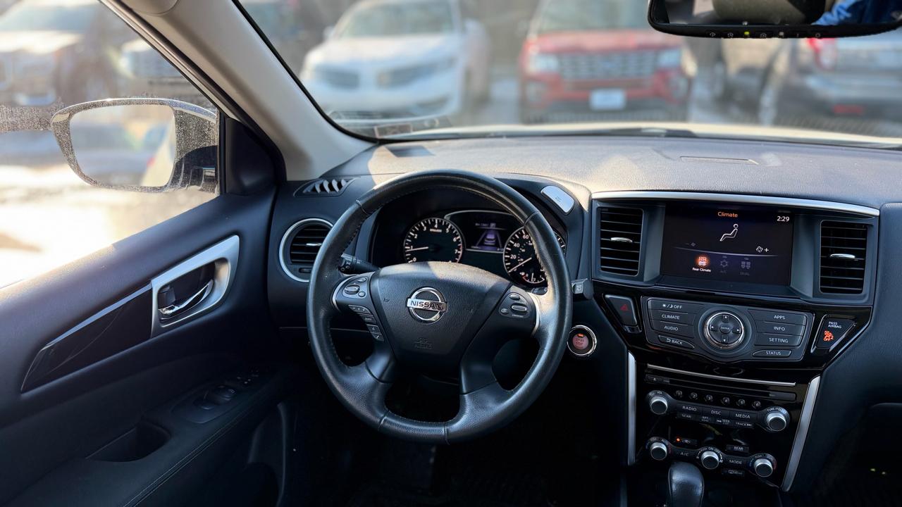 Nissan Pathfinder SV 2017