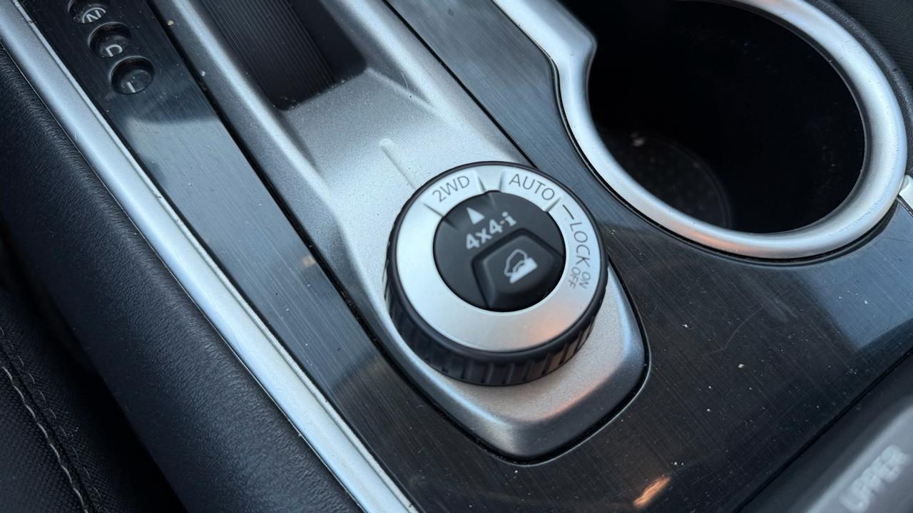 Nissan Pathfinder SV 2017