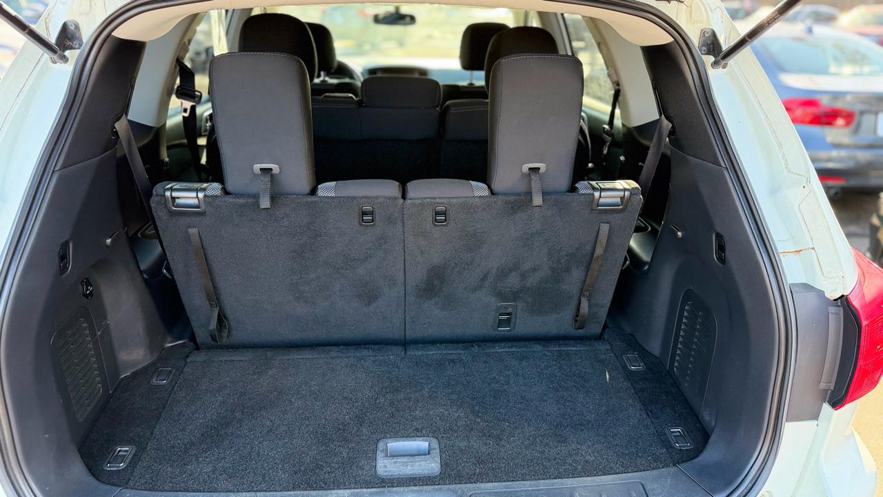 Nissan Pathfinder SV 2017