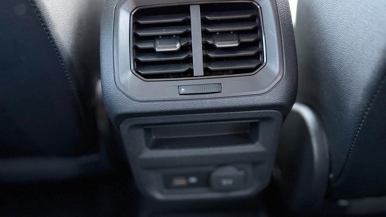 Volkswagen Tiguan SE 2019