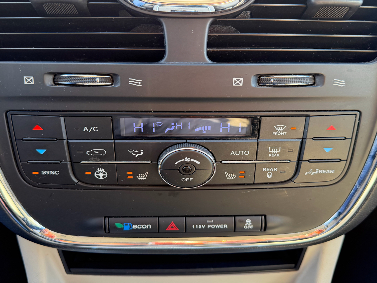 Chrysler Town & Country Touring L 2015