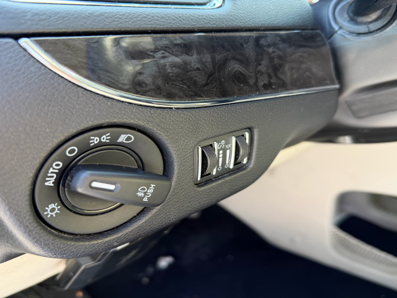 Chrysler Town & Country Touring L 2015