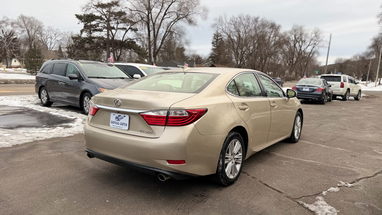 Lexus ES 350  2015