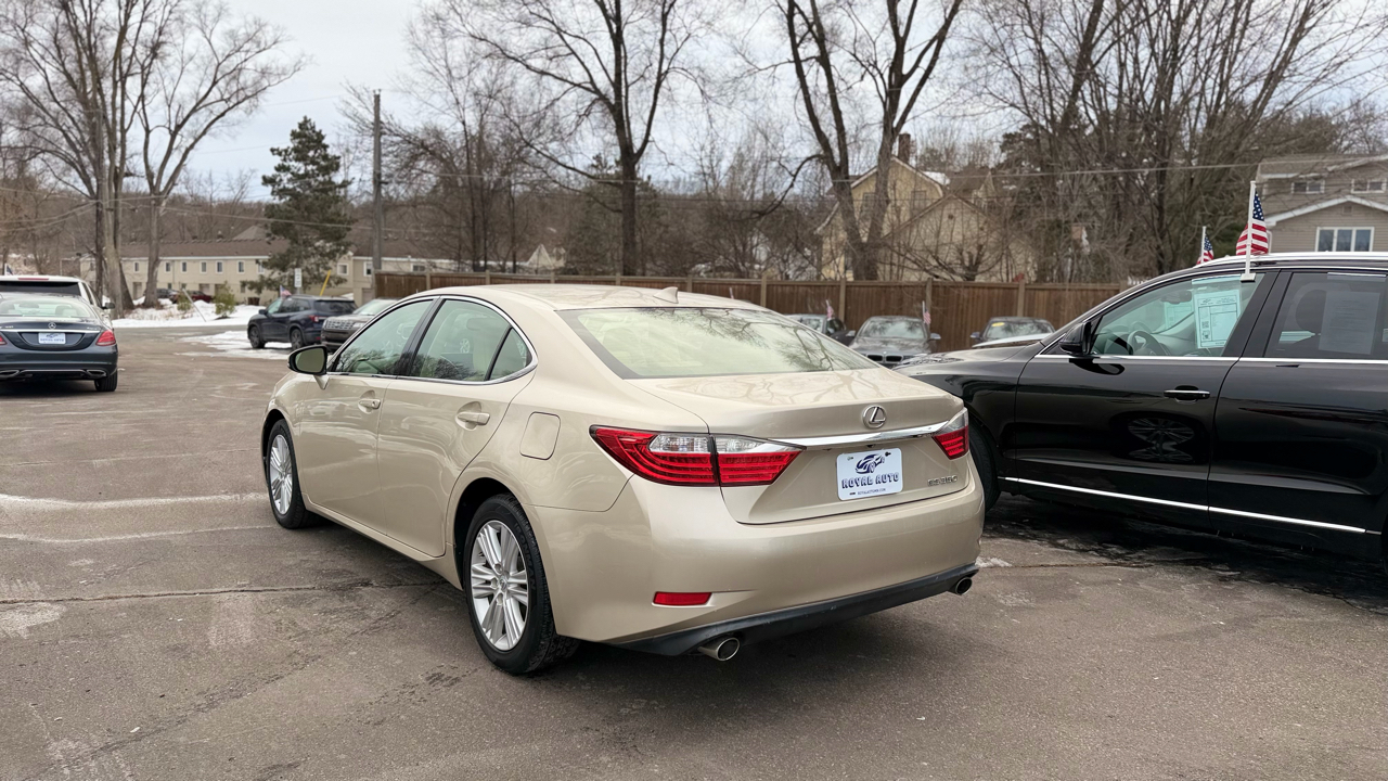 Lexus ES 350  2015