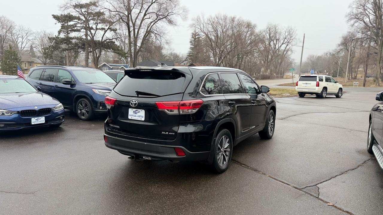 Toyota Highlander XLE 2017