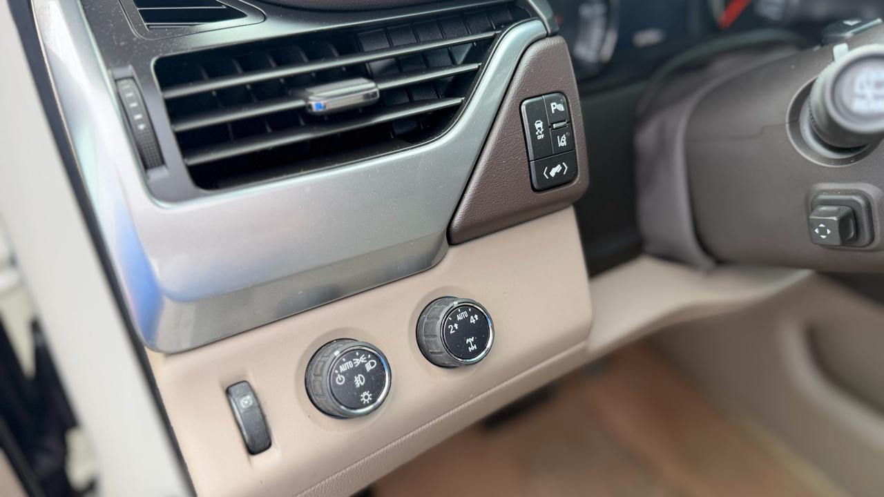 Chevrolet Tahoe  2015