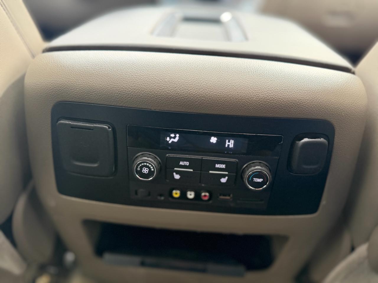 Chevrolet Tahoe  2015