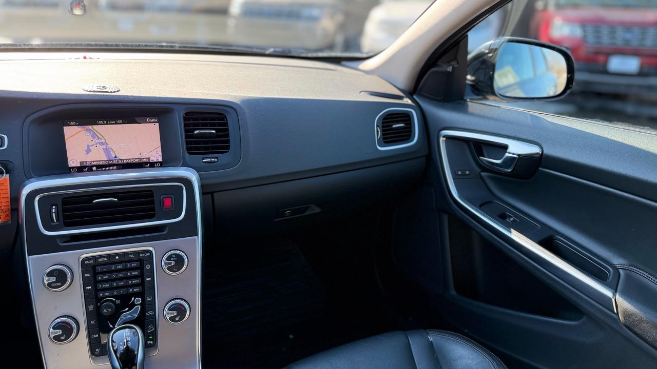 Volvo V60 Cross Country  2018