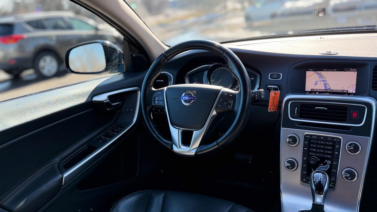 Volvo V60 Cross Country  2018