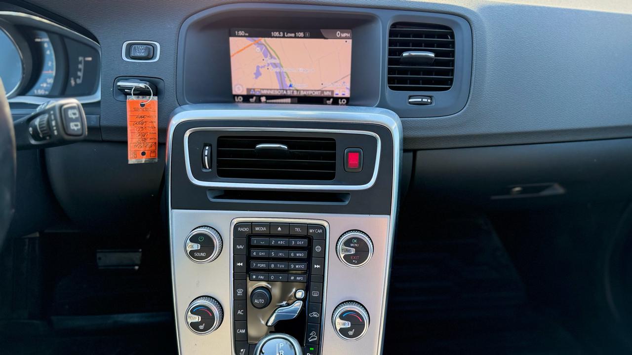 Volvo V60 Cross Country  2018